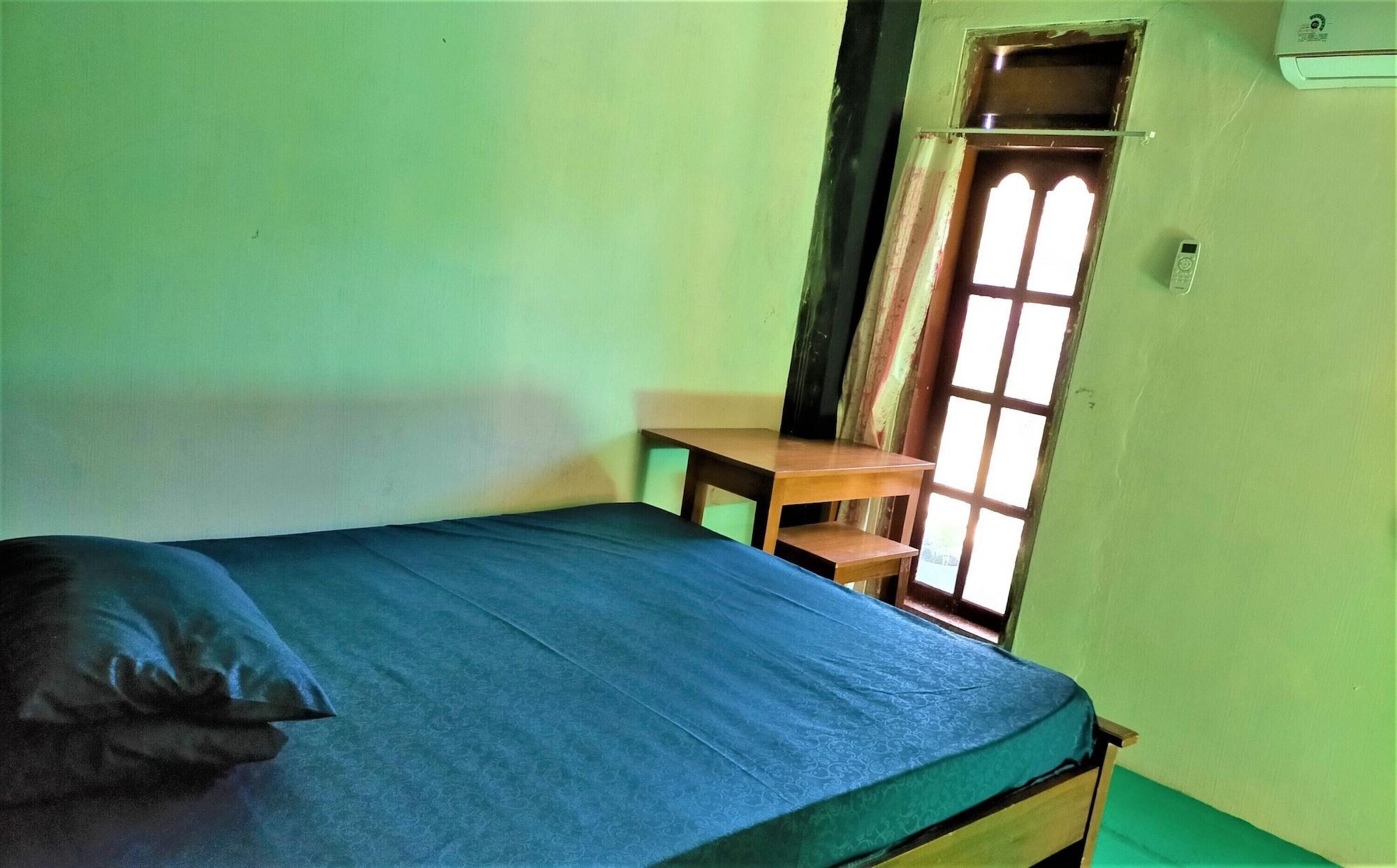 Gandrung City Hostel Banyuwangi  Exterior foto
